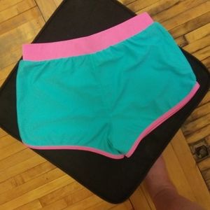 "Retro" running shorts